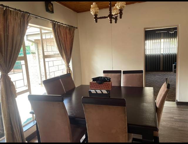 5 BEDROOM HOUSE FOR SALE IN VANDERBIJLPARK SE 2